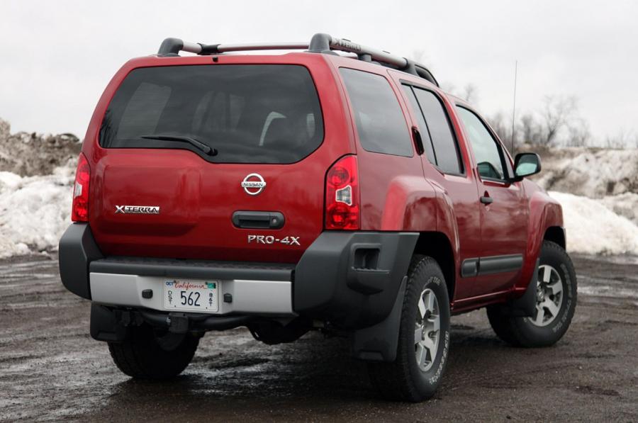  Nissan Xterra Pro-4X 2011 года  (фото 16 из 50)